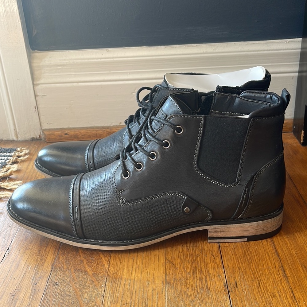 Steve Madden Men’s Kleen Dress Boot, Dark Gray, 10.5, NWT